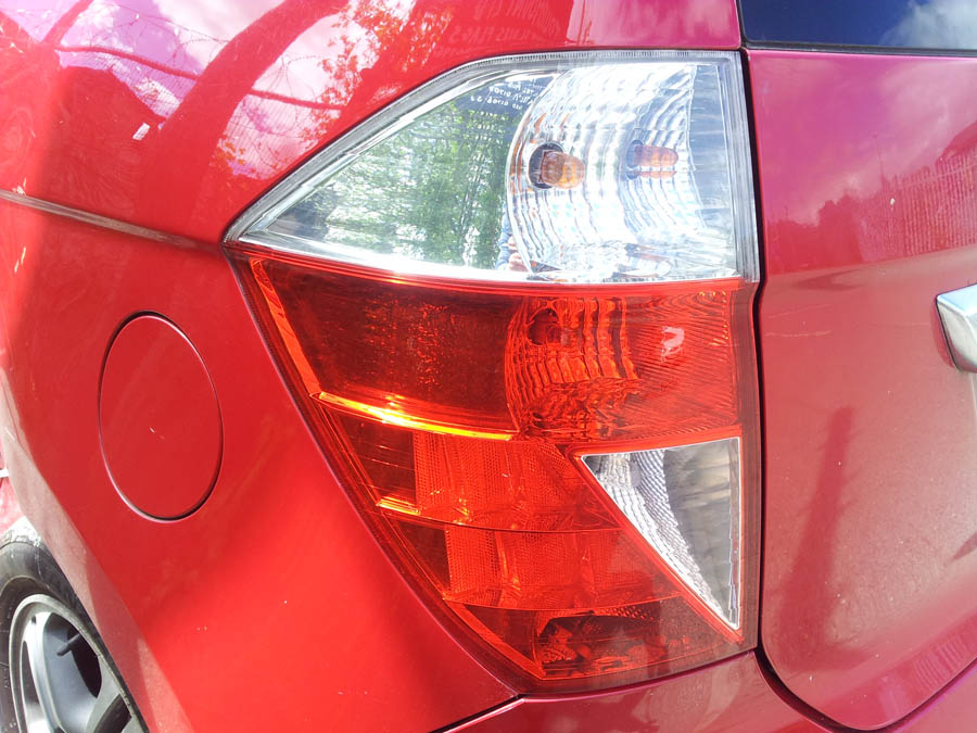 Honda FRV I-VTEC SE rear-light-passengers